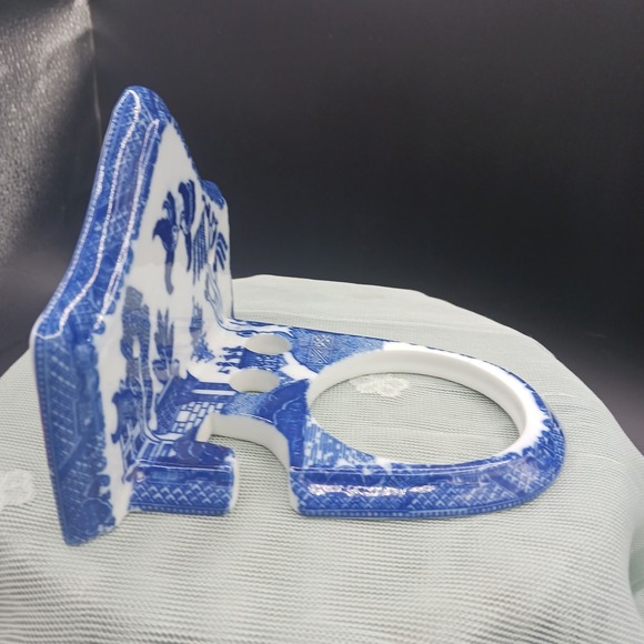 VTG Delft Blue style Toothbrush Cup Holder Wall Mnt Porcelain fishing village - Picture 8 of 13